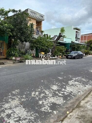 Nền khu dân cư đồng bộ hạ tầng tốt 90m2 giá chỉ 2,5 tỷ