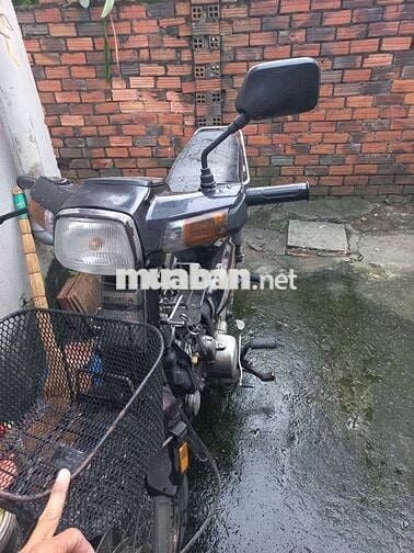 Honda Dream Sanda màu Nâu