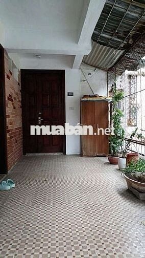 CHO THUÊ CĂN HỘ TẬP THỂ TẦNG 3– LÒ ĐÚC, 70M2 -2 NGỦ - GIÁ 10.5 TRIỆU