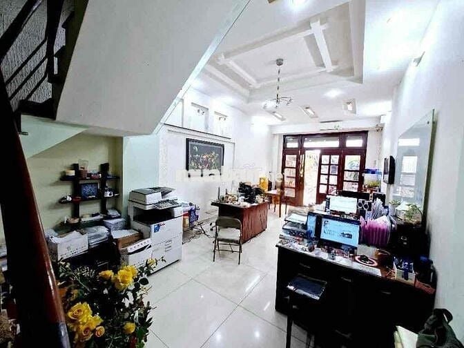 Nhà mặt tiền Cao Lỗ gần Kề Tạ Quang Bửu P4 Q8 siêu mới đẹp cho thuê VP