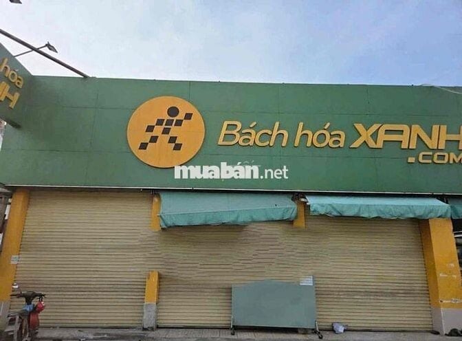 CHO THUÊ MẶT BẰNG - MẶT TIỀN CHỢ  DT: 11m * 25m