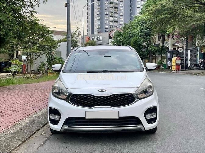 Kia Rondo 2.0GAT 2017 Trắng Xe 1 Chủ Đi chuẩn km
