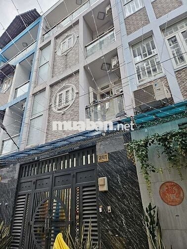 Bán nhà phố 1 trệt, 3 lầu, 1 phòng khách, 4 phòng ngủ, hẻm xe hơi