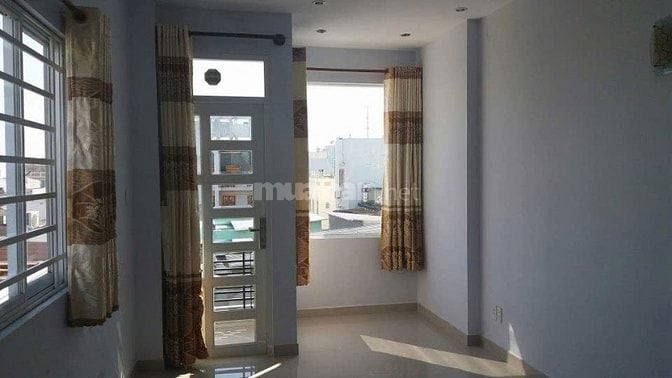 Cho thuê nhà mới đẹp đường Bùi Minh Trực phường 5 quận 8, trệt, 2 lầu 