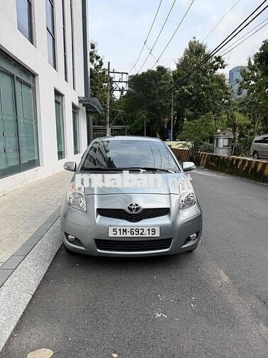 Toyota Yaris cọp 2011