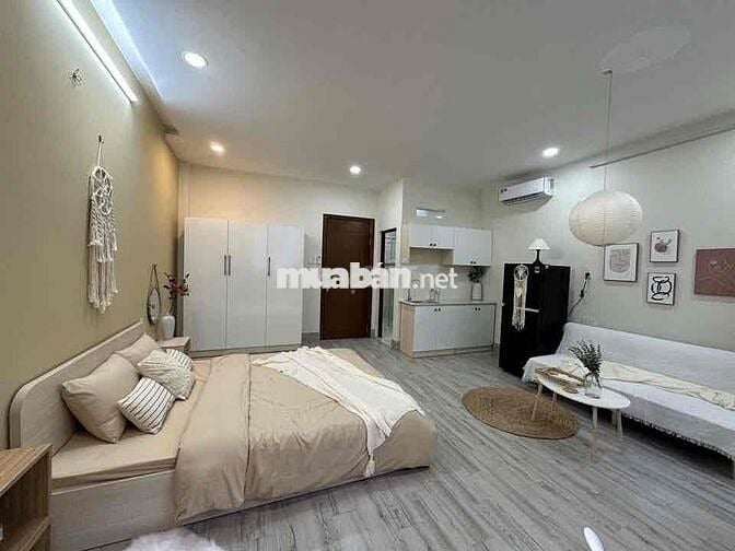 CĂN HỘ CAO CẤP BAN CÔNG GẦN SVĐ QUÂN KHU 7