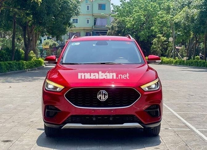 MG ZS 2023 tiết kiệm 100 triệu so với xe mới ra SR