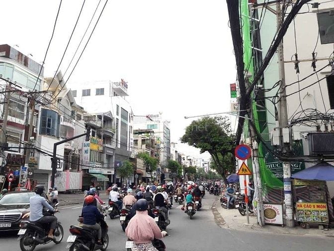 Giá 20,5 tỷ cần bán gấp căn nhà 4m x 20m MT đường Nguyễn Gia Trí