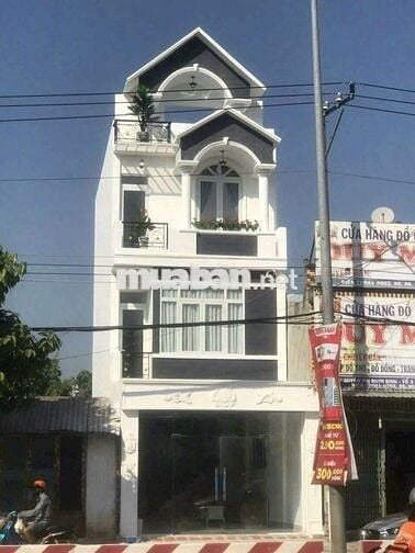 Cho thuê nhà 2 lầu 1 trệt mặ tiền Nguyễn Thị Minh Khai Phú Hòa