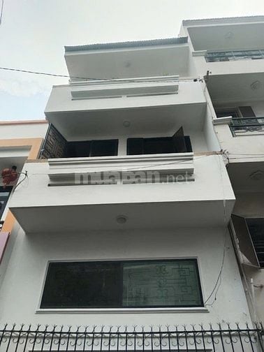 Cho thuê căn hộ thoáng mát 2 ban công 