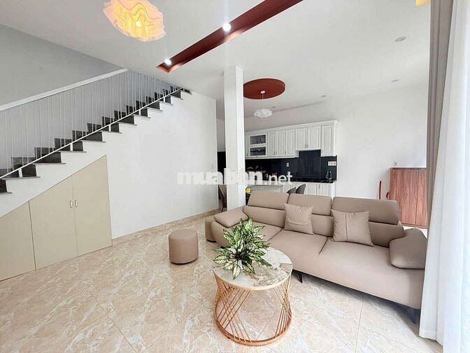 Bán nhà 3 tầng full nội thất mới đẹp kiệt trưng nữ vương giá chỉ 4ty5