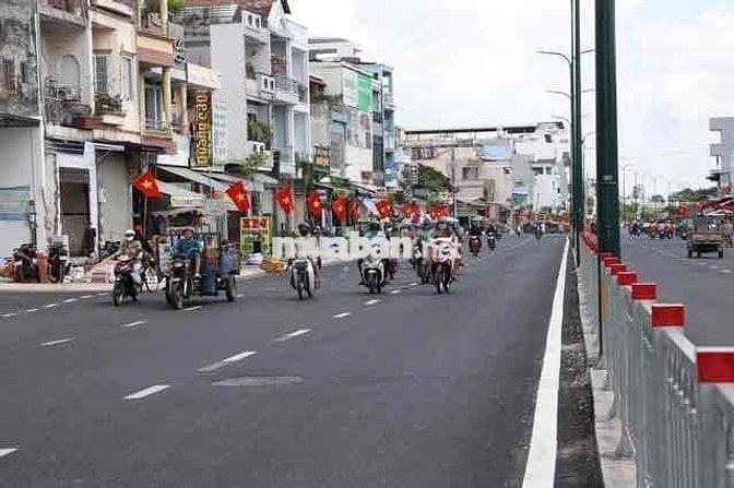 Cấp 4, 7x17, mặt tiền Dương Quãng Hàm, xây 7 tầng KS CHDV, 17.8 tỷ