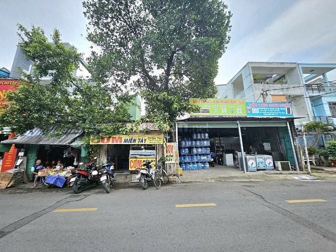 Bán nhà Mặt Tiền Đông Hưng Thuận, Quận 12, DT 4x30m, Giá Tốt 8 tỷ 300