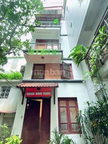 SANG NHƯỢNG HOMESTAY NGUYÊN CĂN TẠI TRUNG TÂM TRẦN QUỐC TOẢN 