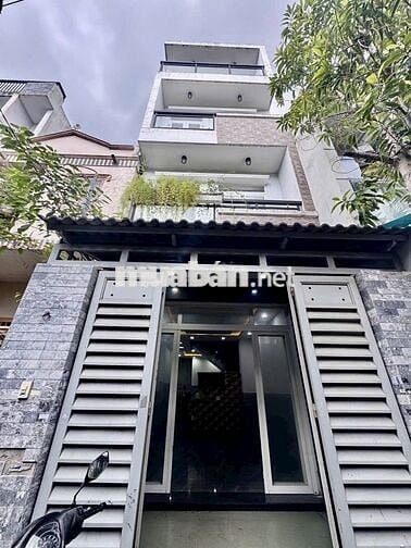 Nhà Đường ô tô. Nhà 4 tầng Nguyễn Hữu Tiến. Cách sân bay 5p đi xe,