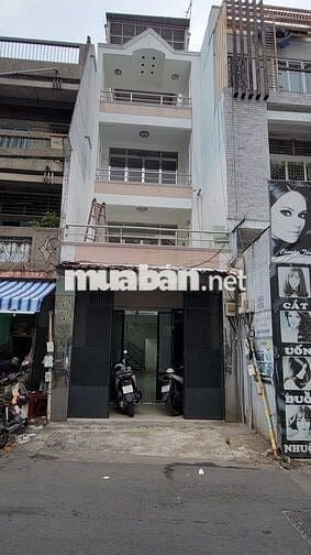 4.5x18m. Mặt tiền 3 lầu góc 3/2 giao Nguyễn Chí Thanh, Q11 (4PN, 4WC)