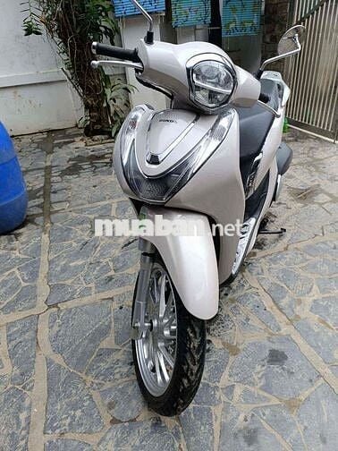 Xe SH mode Màu Kem 2021 mới 99%