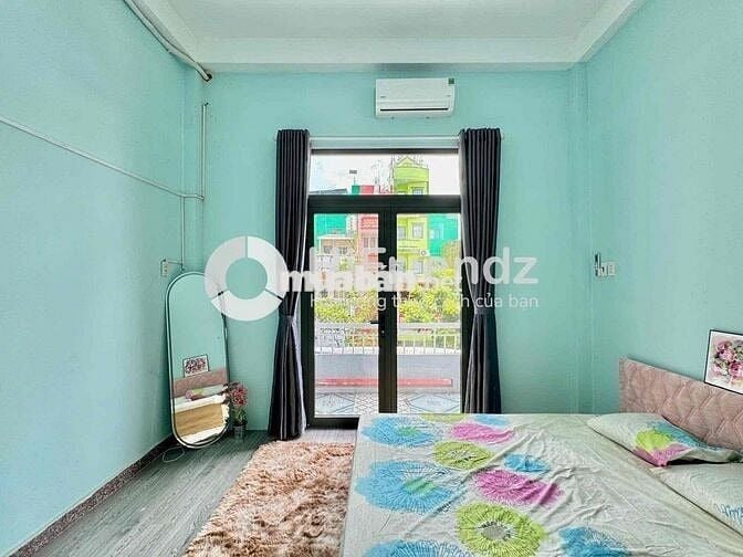 Cho thuê căn 2PN mới 100% có bancol ở 3-4 người Đinh Tiên Hoàng Q1