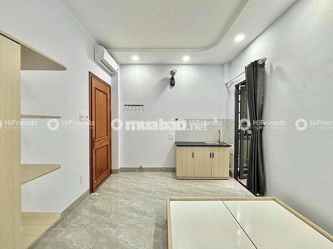 Chính chủ cho thuê phòng ban công như hình tại Nguyễn Sơn