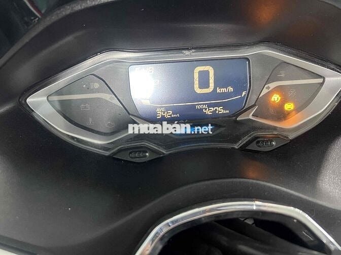 mới về (PCX)trắng tuyết mới tin zin hết nhe ac ơi