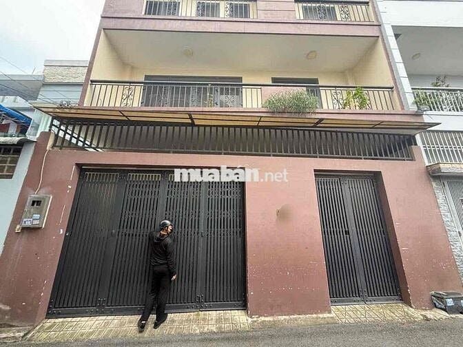 BIỆT THỰ SÁT PHẠM VĂN ĐỒNG 8,7X12M 3 TẦNG 2 SÀN TRỐNG SUỐT 3PN 3WC