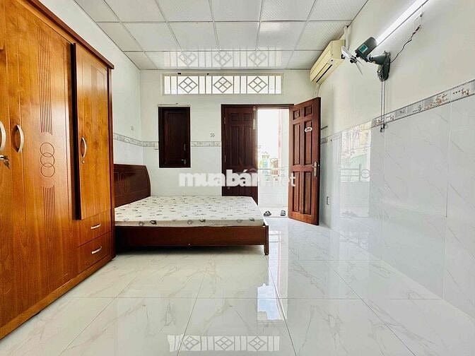 Căn Hộ Mini Ban Công Cửa Sổ Tại Quận 10, Đầy Đủ Nội Thất Gờ Giất Tự Do
