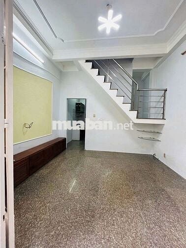 Cho thuê nhà nguyên căn 1 Lầu 2PN 2WC ban công -  Dương Quảng Hàm , GV