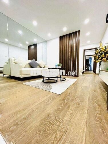 Tầng 2 tập thể Quỳnh Mai, 65m, 2 ngủ wc trong phòng 2 thoáng, full đồ