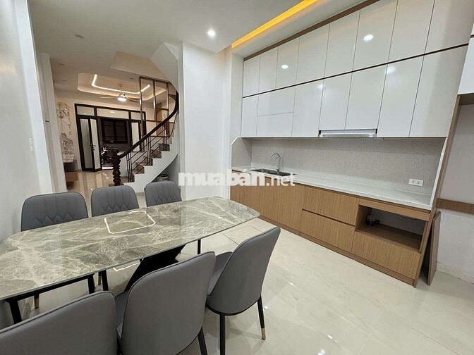 Bán nhà phân lô Bùi Xương Trạch, ô tô, kinh doanh. 40m2 5 tầng ở sướng