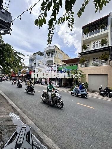 SHARE MẶT BẰNG QUẬN 7, BÁN CAFE, SPA, VĂN PHÒNG, Ở LẠI CHỈ 6 TRIỆU