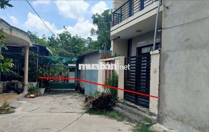 Bán nhà 2 tầng hẻm Oto QL13, Mỹ Phước - cách TTHC Bến Cát chỉ 500m