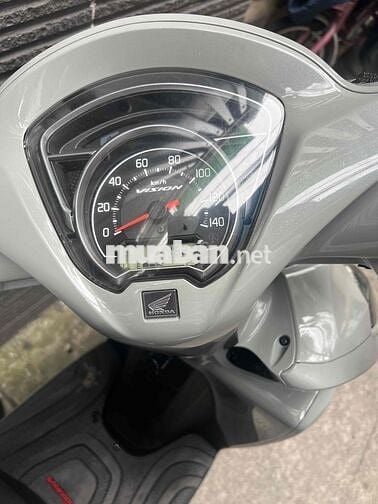 vision tháng 10/2024