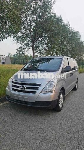 Hyundai Starex 2017 - 150000 km