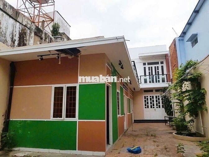 Nhà thuê Lũy Bán Bích. Quận Tân Phú (5pn, 5wc) hẻm 4m. Dtsd 400m2