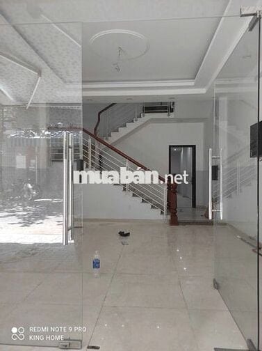 NHÀ 3 TẦNG MẶT TIỀN TRUNG TRUNG NGHĨA TRƯỚC BẾN XE