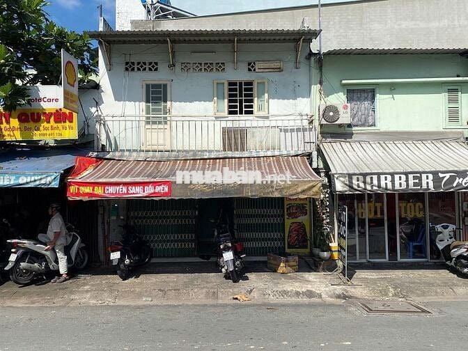 Cho thuê nhà mặt tiền Văn Cao, lề rộng, đối diện công viên Hiền Vương