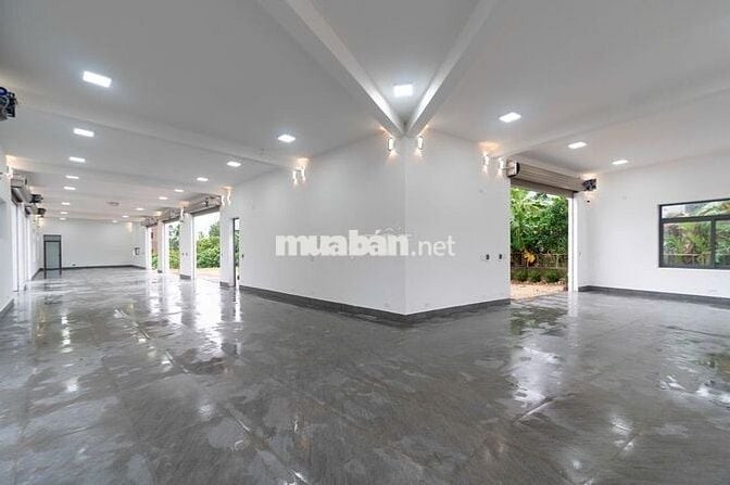 CHO THUÊ MB KINH DOANH VÀ BÃI XE ĐƯỜNG LÊN BÀ NÀ