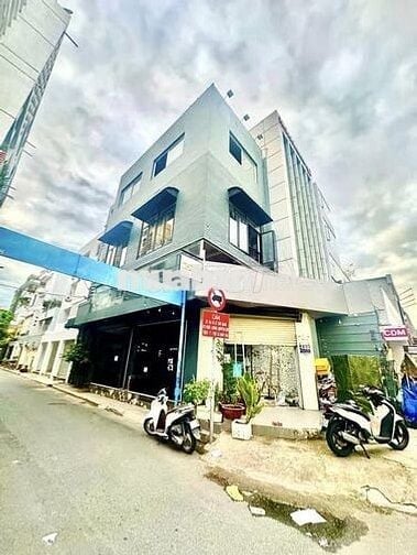 ✨ Cho thuê nhà góc đẹp – Mặt tiền Sư Vạn Hạnh, Quận 10 ✨