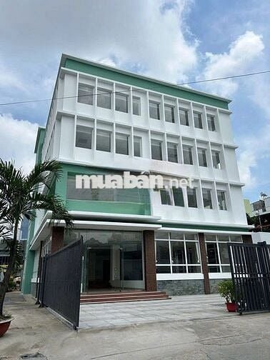 Cho thuê tòa nhà đường Trường Chinh Tân Bình, 291m/sàn, 4 tầng giá tốt