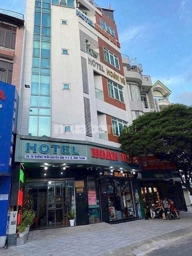 Bán Khách Sạn Mặt Tiền Đường Trần Nguyên Đán, P3, Bình thạnh, 42 phòng