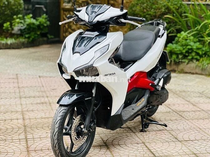 Honda Air Blade Trắng Đỏ Đen