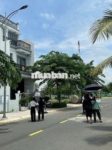 lô đất siêu hiếm shr nằm tại vị trí vàng chỉ cần 1 ty150 tr là sở hữu