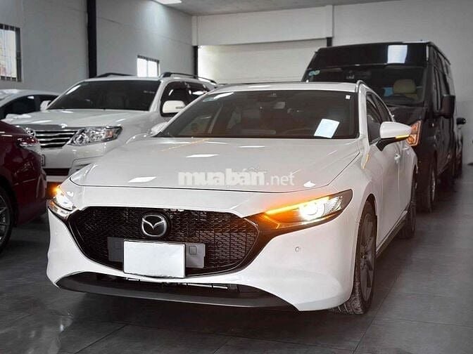 🔴 Mazda 3 2020 Sport1.5L Premium - 44000 km