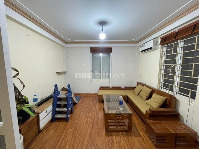 Nhà riêng ngõ phố hưng phúc yên sở dt40m2x4,5t giá 12tr có tl