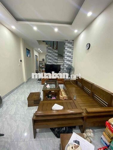 Tầm 3 tỷ có nhà đẹp Định Công Thượng-Oto đỗ cửa-Lô góc-36m*3T;3N