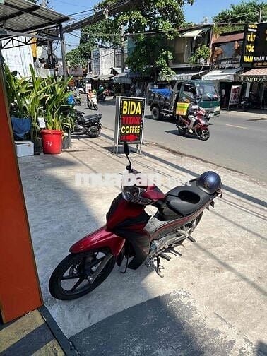 Sang nhượng mặt bằng vỉa hè tuyến đường đông người qua lại