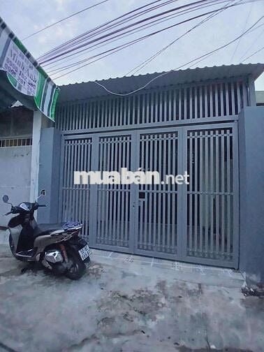 Bán căn nhà Q12 sát QL1 PMQT. Dt:75m2, Sổ hồng riêng sang tên chỉ 3tỷ.