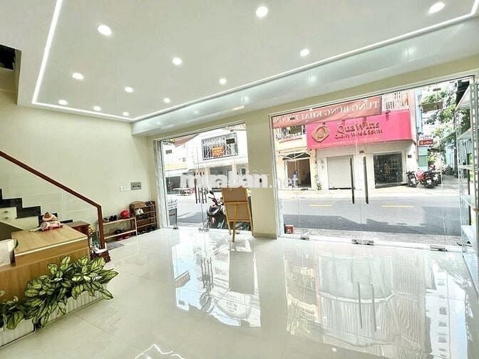 😍Mặt bằng Mặt tiền 3 lầu Trống suốt Dg Cách mạng tháng 8 chỉ từ 35tr