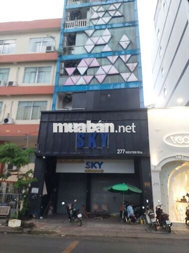 Cho thuê tòa nhà 10 tầng TT Q1 – 277 Nguyễn Trãi – 300 tr tháng