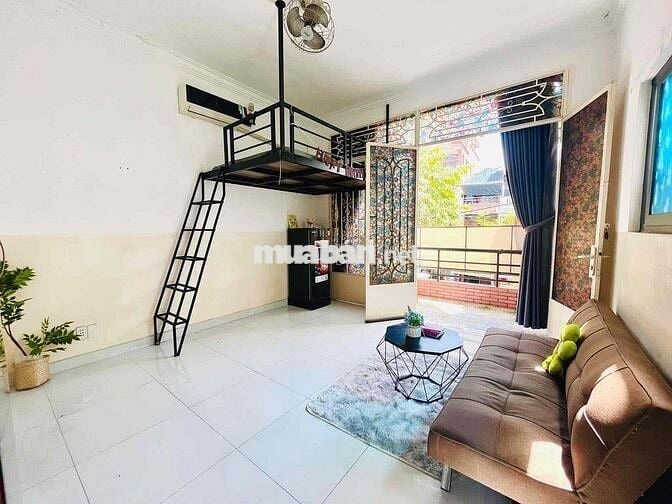 Duplex ban công-Tách bếp-Ngay cầu Chữ Y